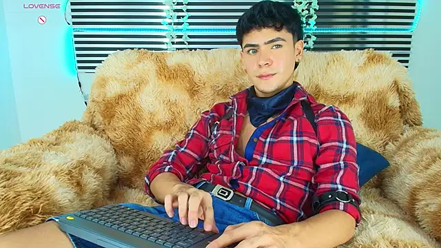 CamiiGuzmanX online show from 05.04.26