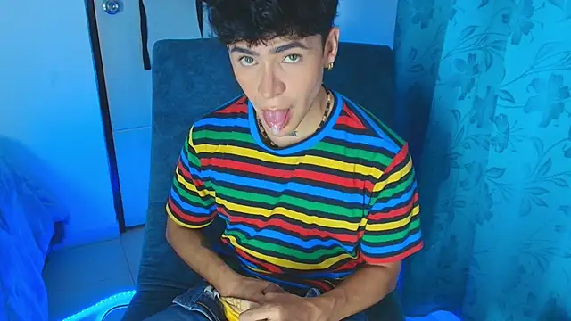 CamiiGuzmanX online show from 06.22.26