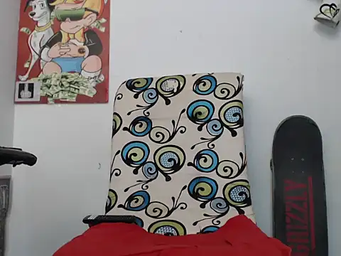 Snapshot of Thomasjons_ chatting on 09.13.25 Thomasjons online show from 09.13.25