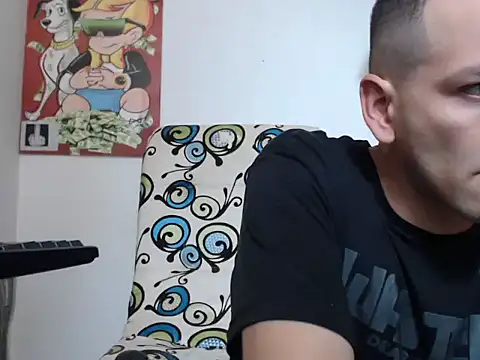 Snapshot of Thomasjons_ chatting on 09.18.25 Thomasjons online show from 09.18.25