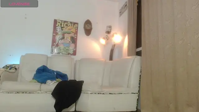 Thomasjons  online show from 04.23.26