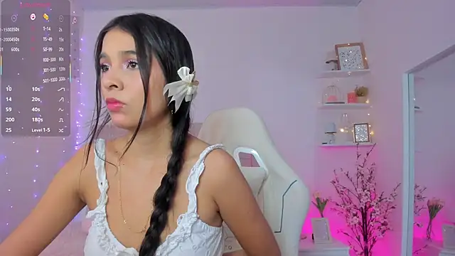 Snapshot of kim_dreams18 chatting on 01.11.26 kim dreams18 online show from 01.11.26