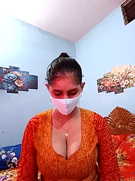 Snapshot of Cute_Faria chatting on 02.28.26 Cute Faria online show from 02.28.26