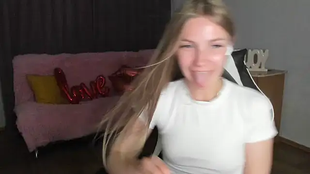 HitGyrl online show from 07.03.26