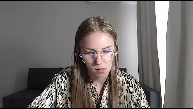 HitGyrl online show from 07.14.26