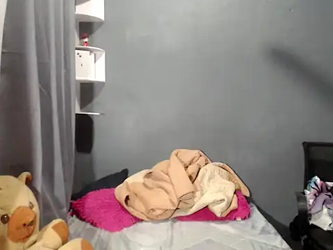 urseductivebarbie xx online show from 12.18.25