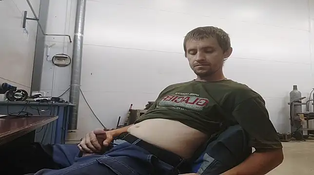 Snapshot of jimmilove chatting on 09.11.25 jimmilove online show from 09.11.25