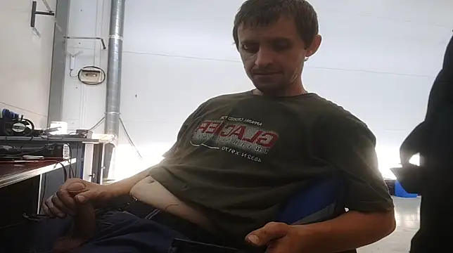 Snapshot of jimmilove chatting on 09.16.25 jimmilove online show from 09.16.25