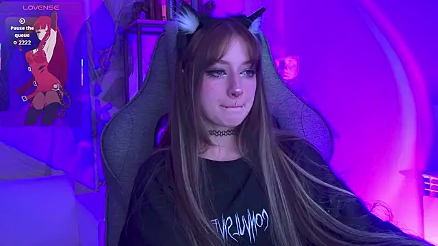 LiliLuna online show from 03.20.26