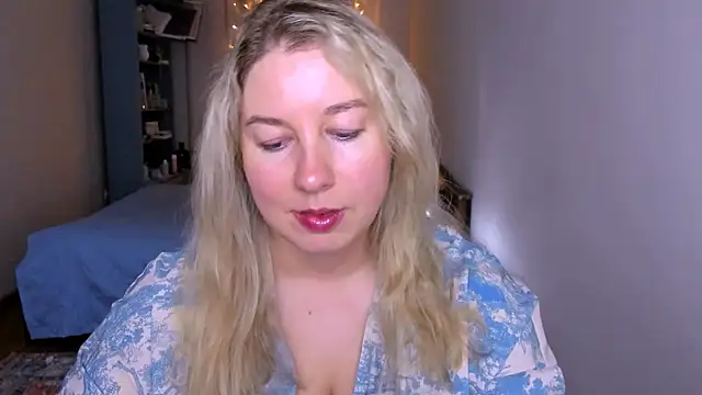 NancySanders online show from 06.12.26