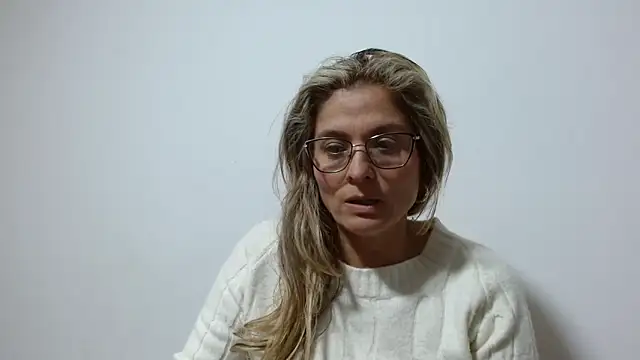 linda-mature43 online show from 09.24.25