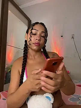 jhennyfer online show from 12.05.25