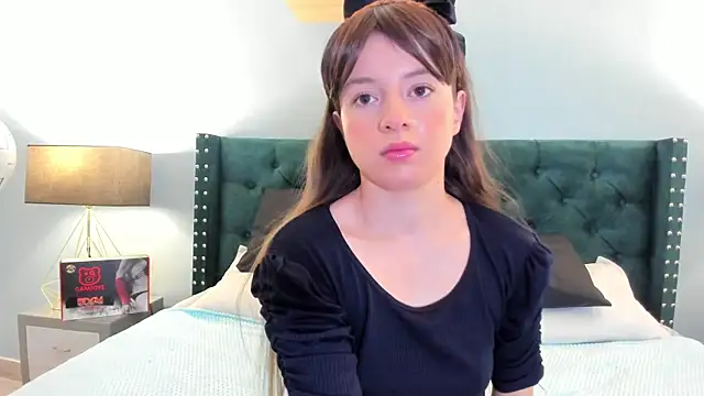 VioletaNova online show from 04.28.26