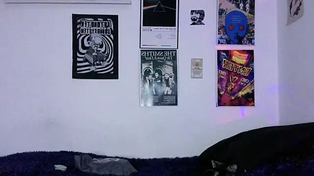 plutonbluemooon333 online show from 02.28.26