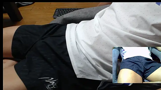 Snapshot of Yasu2000 chatting on 07.19.26 Yasu2000 online show from 07.19.26