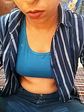 Snapshot of NAIRA5677 chatting on 01.08.26 NAIRA5677 online show from 01.08.26