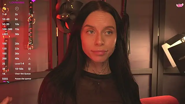 livia starwars online show from 10.29.25