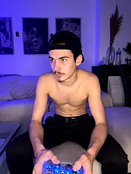 Snapshot of Pablo27622 chatting on 11.21.25 Pablo27622 online show from 11.21.25