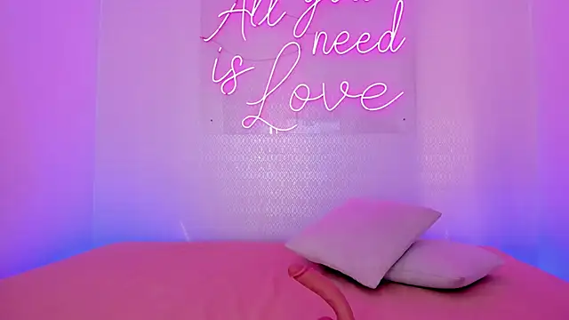 aleksandramiller  online show from 04.23.26