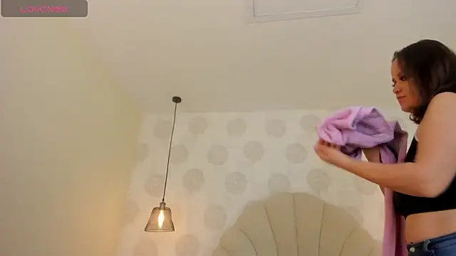 Snapshot of GIANAMILLER6 chatting on 12.02.25 GIANAMILLER6 online show from 12.02.25