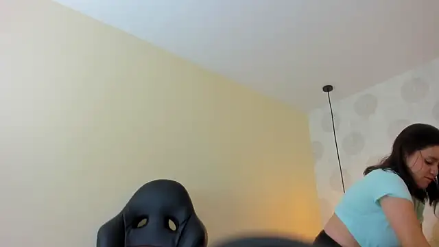 GIANAMILLER6 online show from 02.16.26