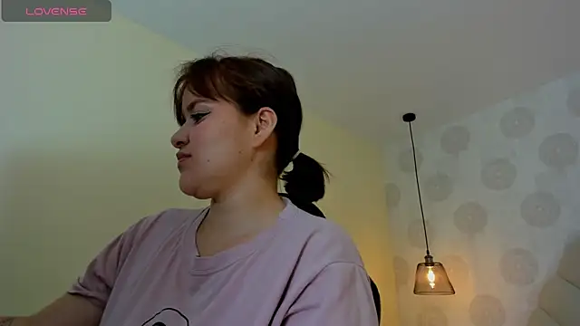 GIANAMILLER6 online show from 04.27.26