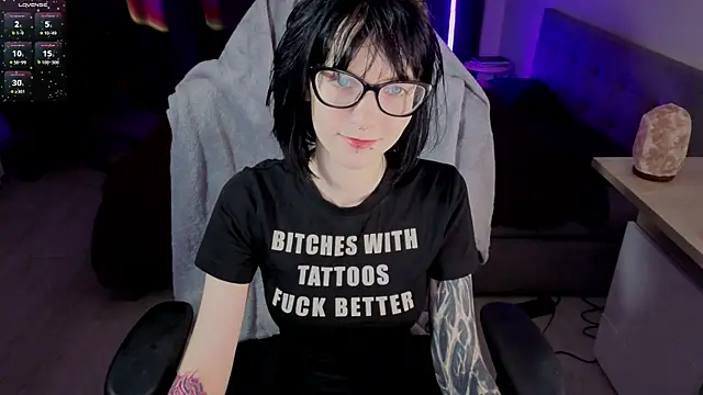 HazelTompson online show from 02.22.26