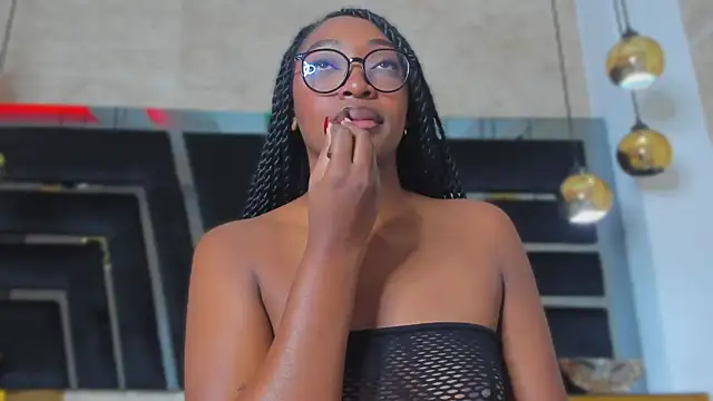 YallianaBrooks online show from 07.15.26