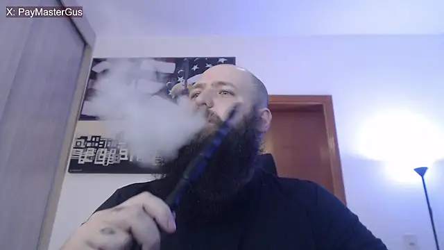 Snapshot of PayMasterGus chatting on 10.29.25 PayMasterGus online show from 10.29.25