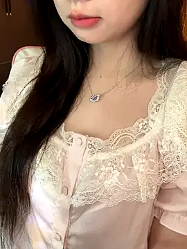 Snapshot of Nana_kute20 chatting on 10.19.25 Nana kute20 online show from 10.19.25