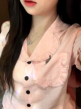 Snapshot of Nana_kute20 chatting on 10.22.25 Nana kute20 online show from 10.22.25