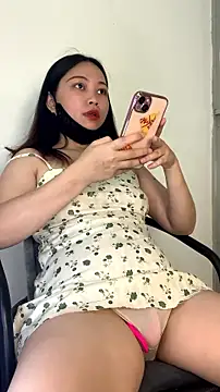 Snapshot of zhizhinaigai chatting on 07.10.26 zhizhinaigai online show from 07.10.26