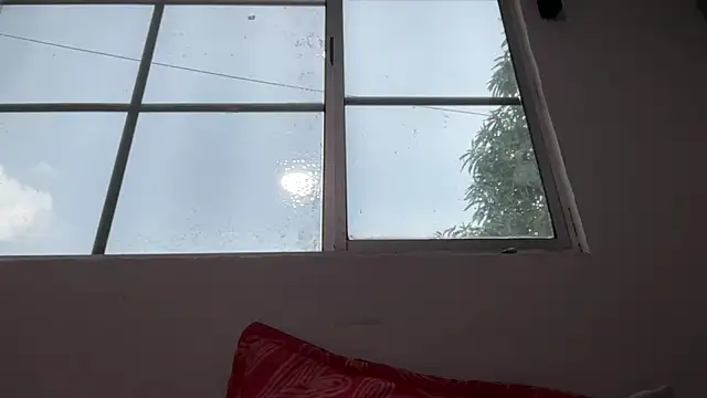 Snapshot of freyva chatting on 01.05.26 freyva online show from 01.05.26