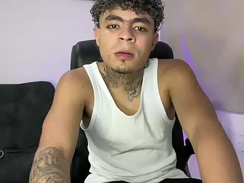 Snapshot of freyva chatting on 02.28.26 freyva online show from 02.28.26