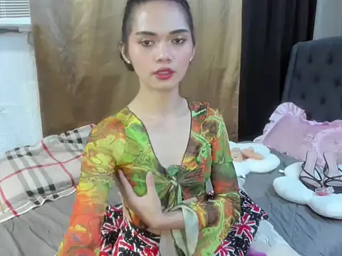 Snapshot of yunxieesweetgurl chatting on 11.11.25 yunxieesweetgurl online show from 11.11.25