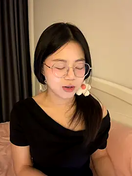 Ella-A9 online show from 09.09.25