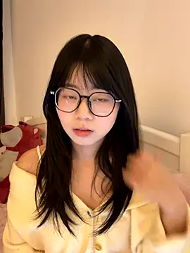 Ella-A9 online show from 12.05.25