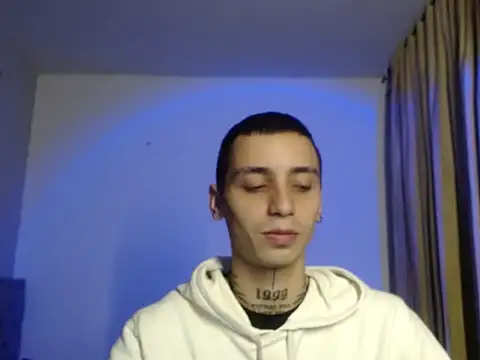 Snapshot of xalejo_max chatting on 10.04.25 xalejo max online show from 10.04.25