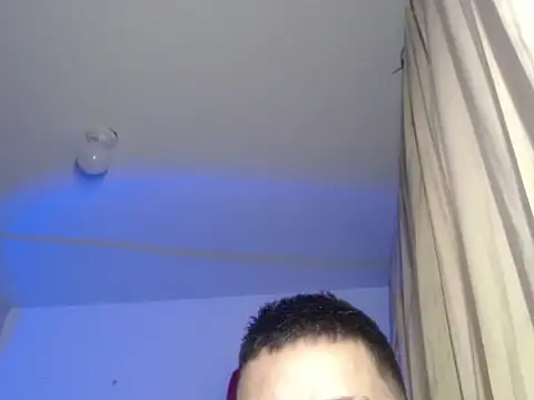 Snapshot of xalejo_max chatting on 10.16.25 xalejo max online show from 10.16.25