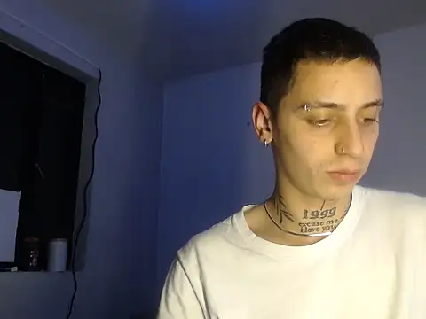 Snapshot of xalejo_max chatting on 10.29.25 xalejo max online show from 10.29.25