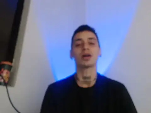 Snapshot of xalejo_max chatting on 11.02.25 xalejo max online show from 11.02.25