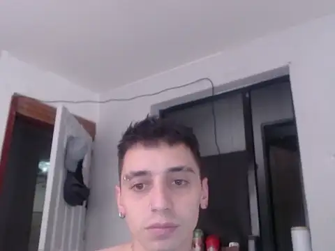 Snapshot of xalejo_max chatting on 11.21.25 xalejo max online show from 11.21.25