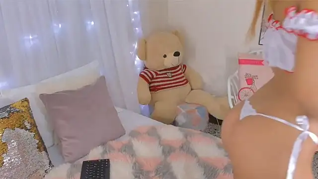 looklikeamovie online show from 11.17.25