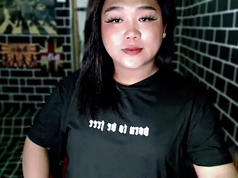 luluakovi 69 online show from 11.18.25