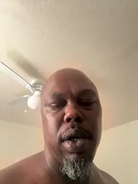 Snapshot of devon3421 chatting on 03.16.26 devon3421 online show from 03.16.26