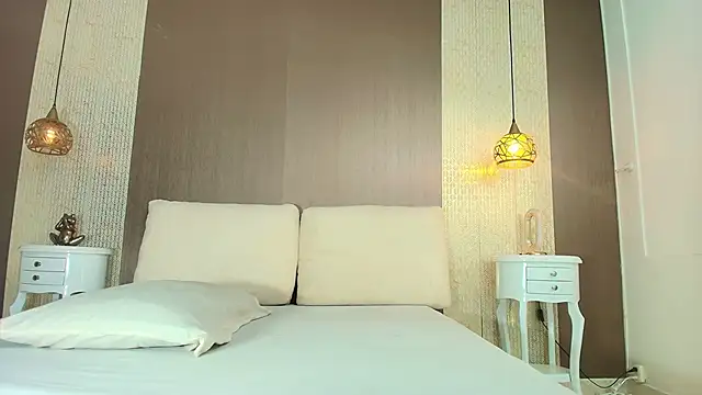 Snapshot of Tiifany_Baker chatting on 03.05.26 Tiifany Baker online show from 03.05.26