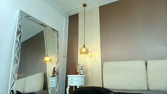 Tiifany Baker online show from 07.21.26