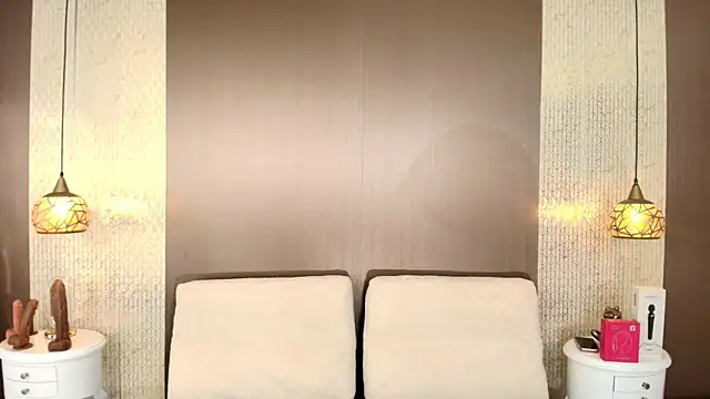 Tiifany Baker online show from 08.04.26