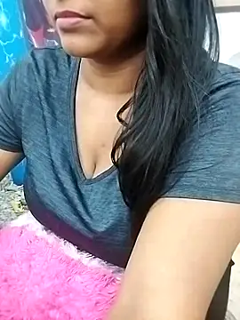 Snapshot of Shy_Peehu chatting on 07.20.26 Shy Peehu online show from 07.20.26