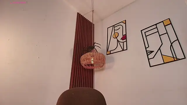 Aliceblaker  online show from 10.14.25